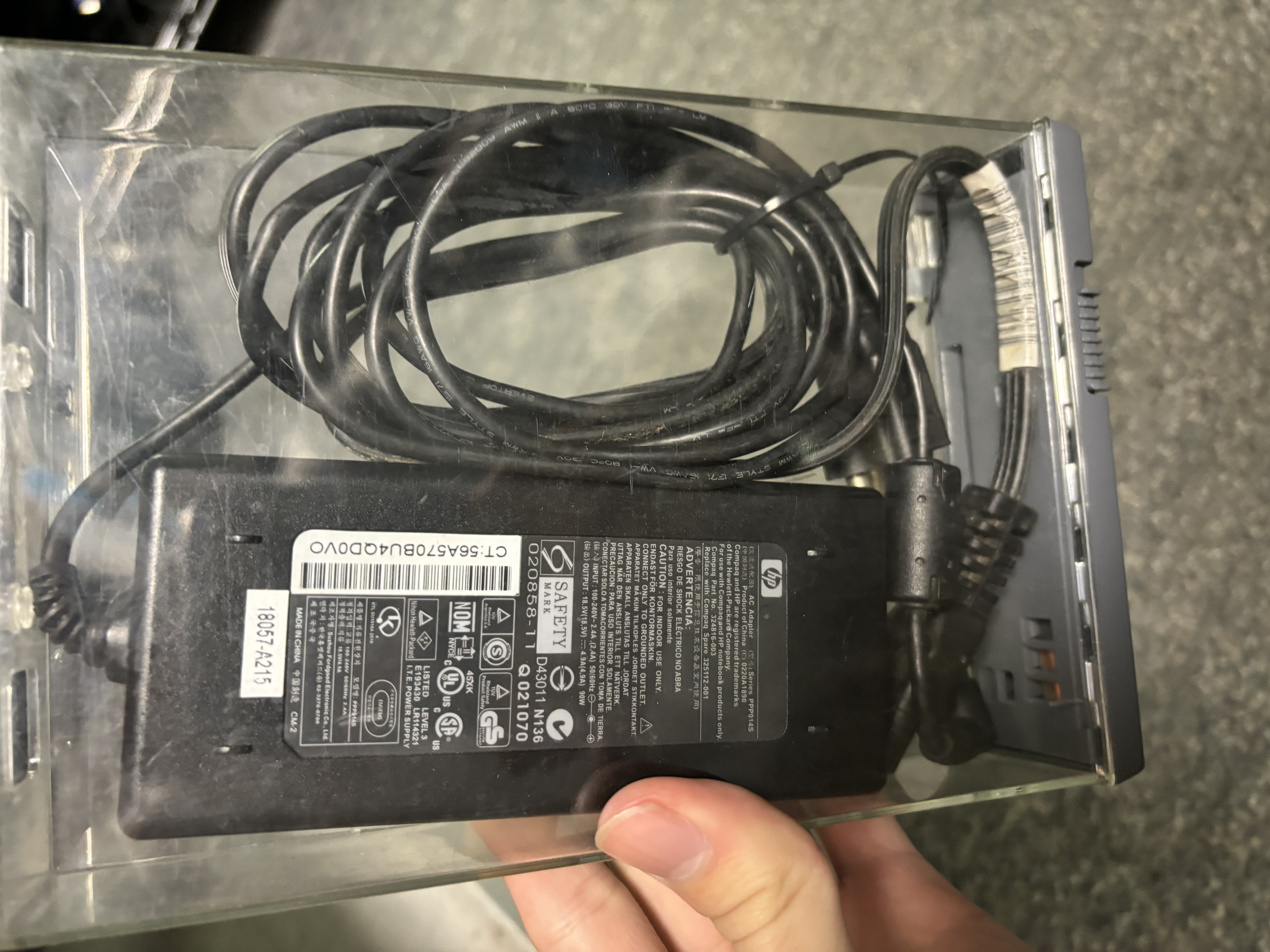 HP 18.5V 4.9A 90W AC Power Adapter