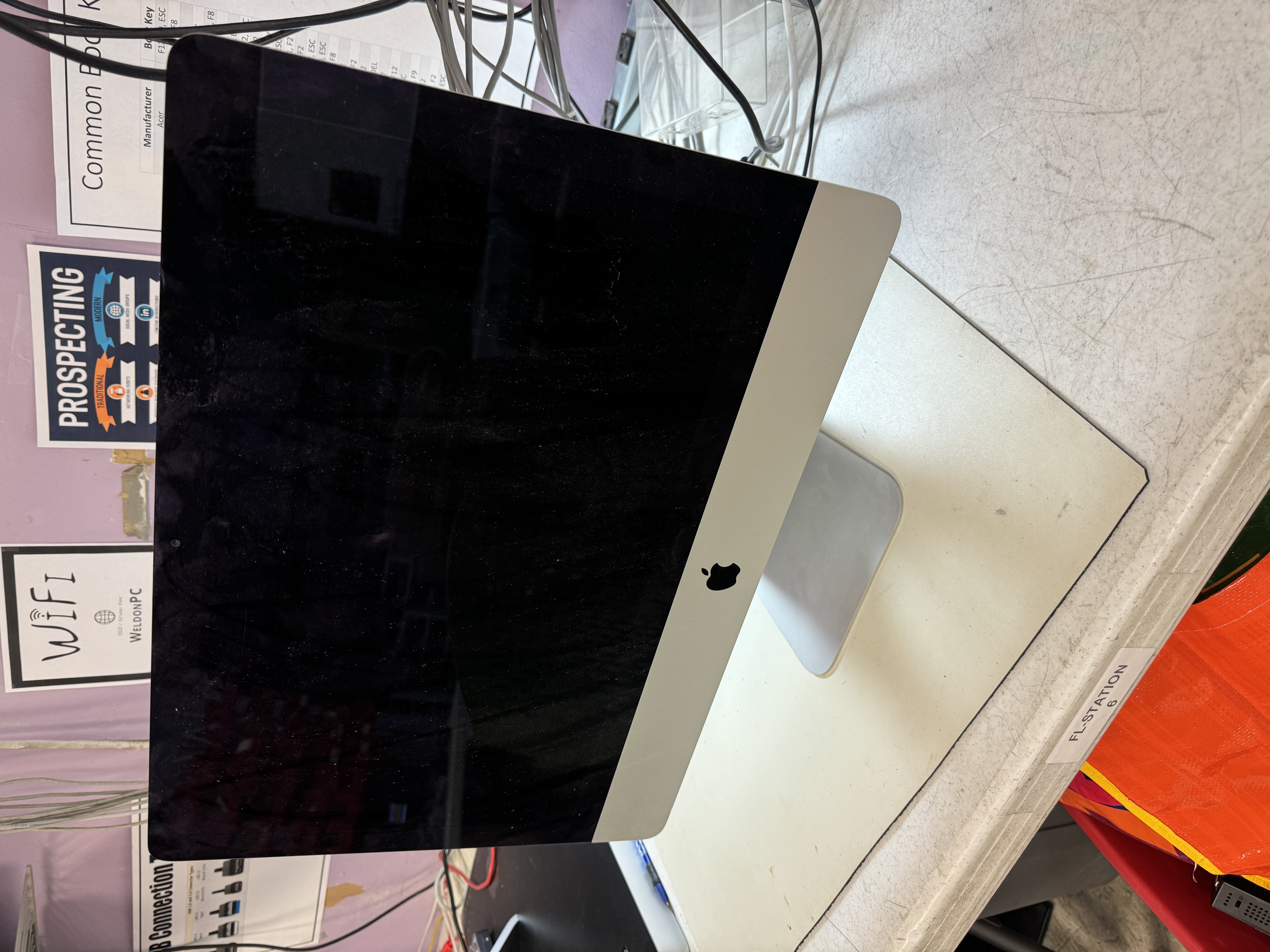 iMac 2013 (Late) with Linux Mint